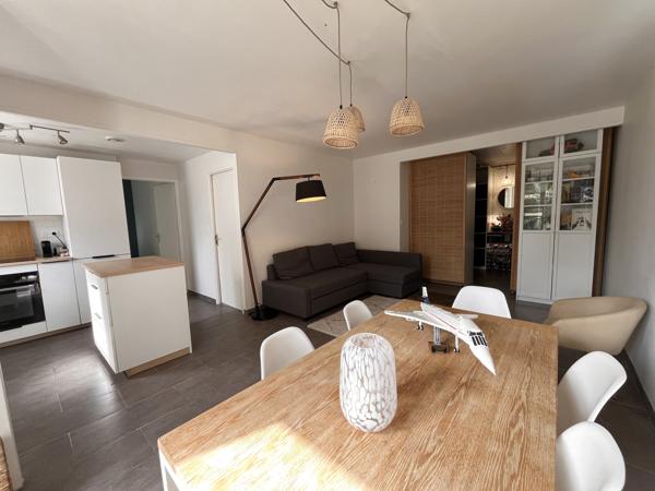 Appartement 2 pièce(s) 1 chambre(s) 49.6 m²