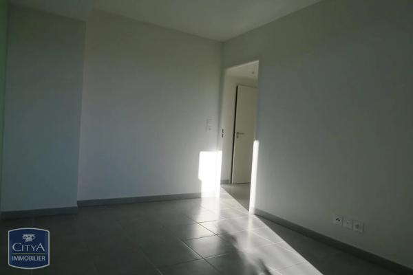 Appartement à louer 3 pièces 61.04m² Frontignan (34110)