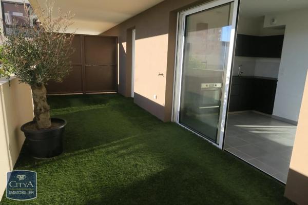 Appartement à louer 3 pièces 61.04m² Frontignan (34110)