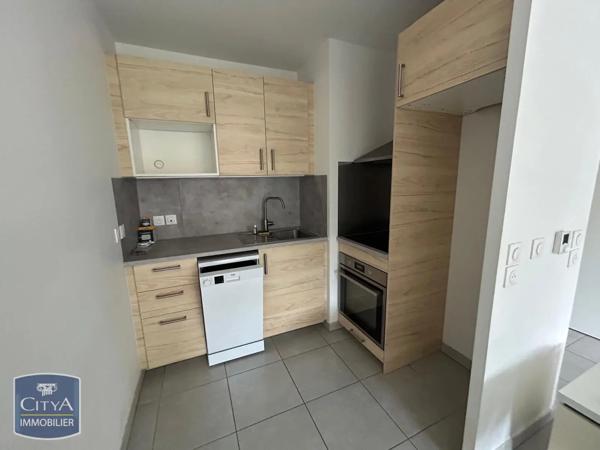 Appartement à louer 2 pièces 40.92m² Marseille 12e Arrondissement (13012)