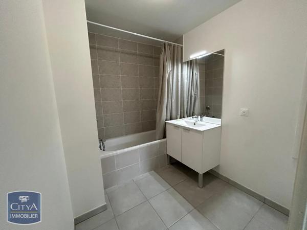 Appartement à louer 2 pièces 40.92m² Marseille 12e Arrondissement (13012)