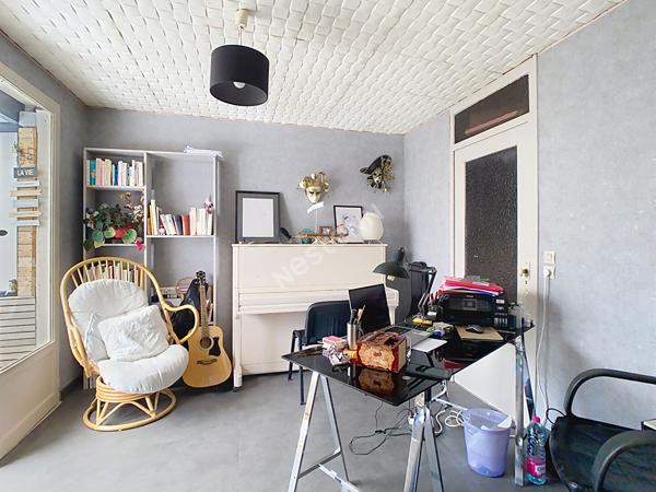 À vendre Montreuil-Juigné - Maison familiale 4 chambres avec bureau, véranda et garage - jardin