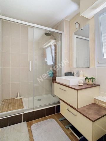 À vendre Montreuil-Juigné - Maison familiale 4 chambres avec bureau, véranda et garage - jardin