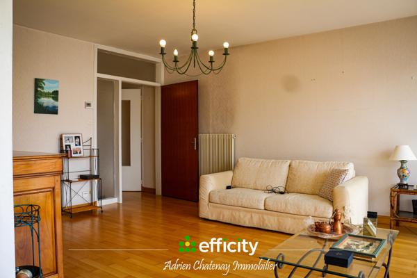 Appartement
         4 pièces
        - 79 m² 178 500 € *