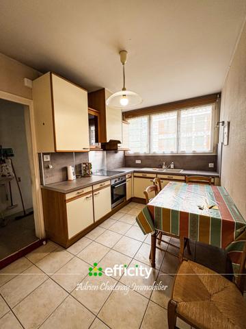 Appartement
         4 pièces
        - 79 m² 178 500 € *