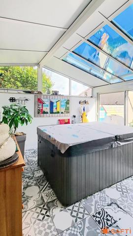 Élégante maison familiale rénovée, appartement indépendant et jardin paysagé