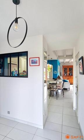 Élégante maison familiale rénovée, appartement indépendant et jardin paysagé