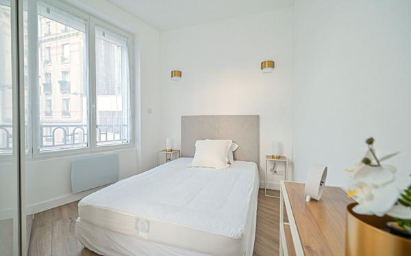 Appartement à louer    2 pièces • 28,61 m2 Paris 18