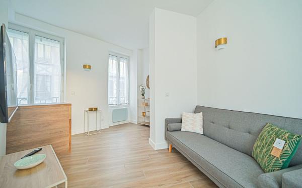 Appartement à louer    2 pièces • 28,61 m2 Paris 18