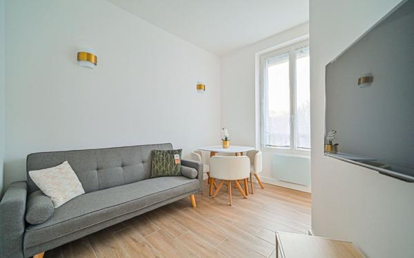 Appartement à louer    2 pièces • 28,61 m2 Paris 18