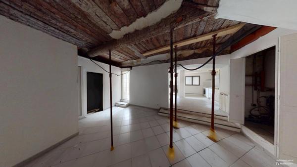 T3 de 75m2 à rénover, avec jardin de 50m2