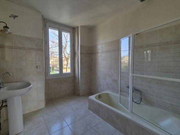 Maison 2 logements – jardin – 217 m² – idéal investisseur ou famille – CONDOM 32100
