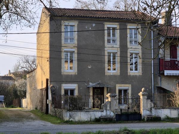 Maison 2 logements – jardin – 217 m² – idéal investisseur ou famille – CONDOM 32100