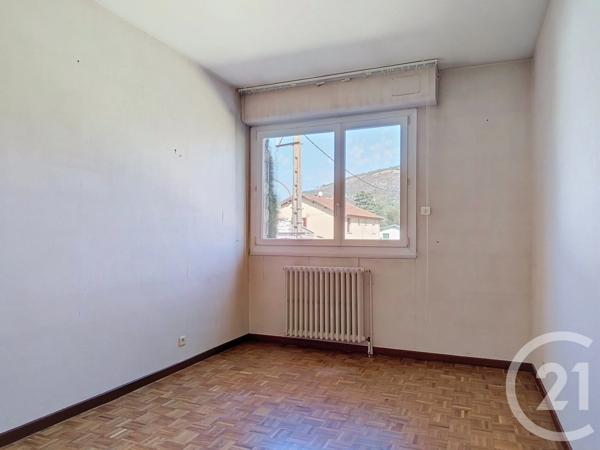 Appartement F3 à vendre  3 pièces - 82,70 m 2   FOIX  - 09