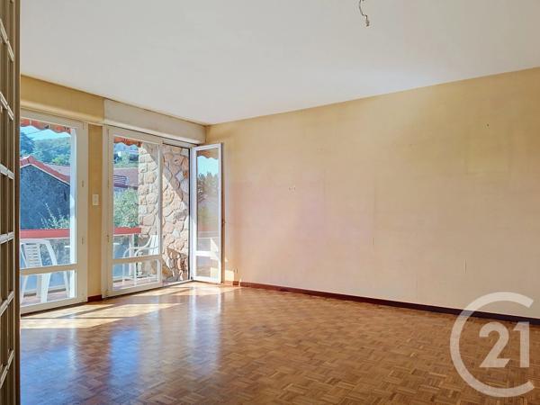 Appartement F3 à vendre  3 pièces - 82,70 m 2   FOIX  - 09