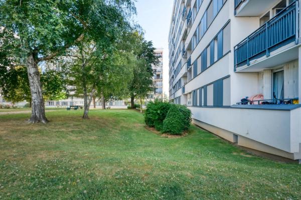 Appartement à vendre 3 pièces LES CLAYES SOUS BOIS (78)