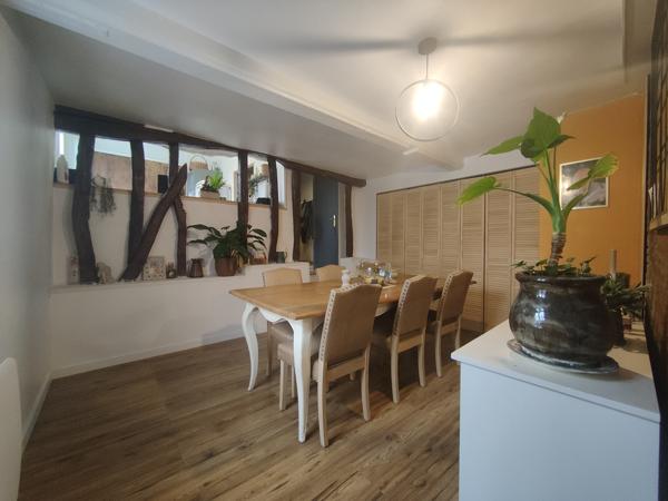 MAGNIFIQUE LONGERE DE 110 M² HABITABLE RENOVEE SUR 750 M² DE TERRAIN CLOS AU CALME A MARISSEL Allonne (60000)