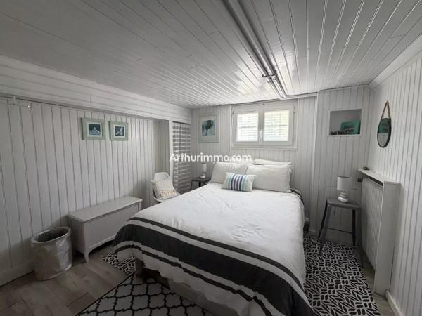 Vente                                                      Maison
                        
                     6 pièces                      110 m2                     à Sucy-en-Brie