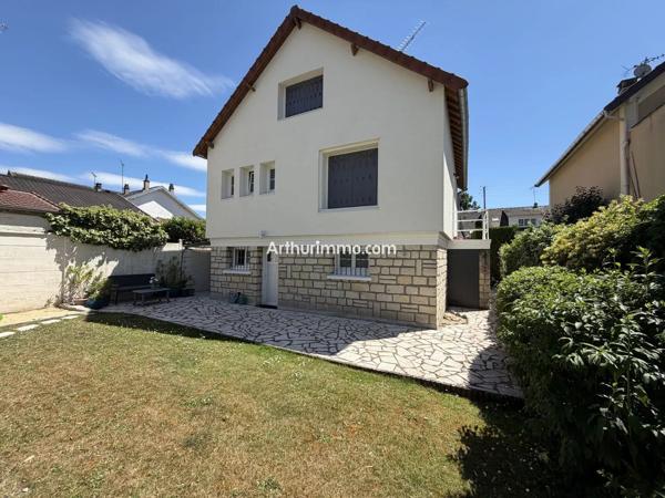 Vente                                                      Maison
                        
                     6 pièces                      110 m2                     à Sucy-en-Brie
