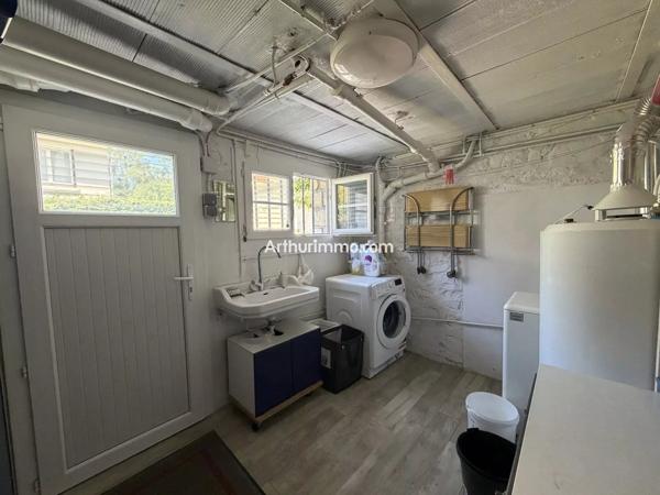 Vente                                                      Maison
                        
                     6 pièces                      110 m2                     à Sucy-en-Brie