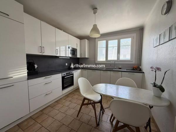 Vente                                                      Maison
                        
                     6 pièces                      110 m2                     à Sucy-en-Brie