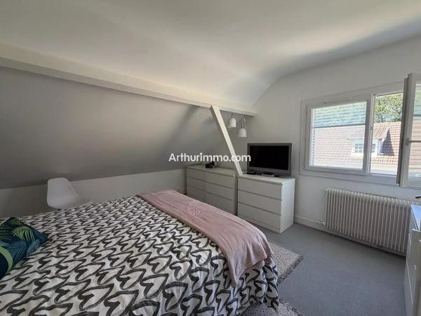 Vente                                                      Maison
                        
                     6 pièces                      110 m2                     à Sucy-en-Brie