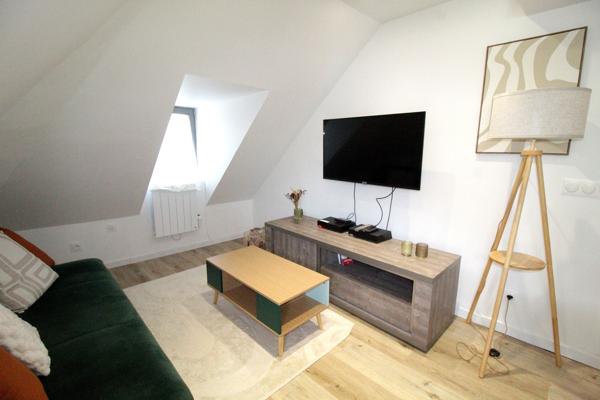 Immeuble
         9 pièces
        - 105 m² 428 400 € *