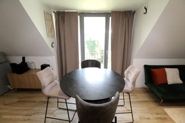 Immeuble
         9 pièces
        - 105 m² 428 400 € *
