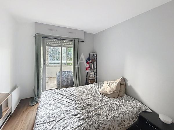 Pau, Appartement T4 ,3 chambres avec caves,garage