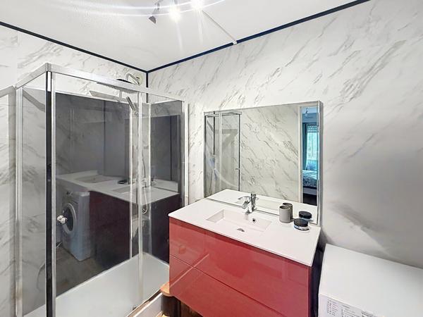 Pau, Appartement T4 ,3 chambres avec caves,garage
