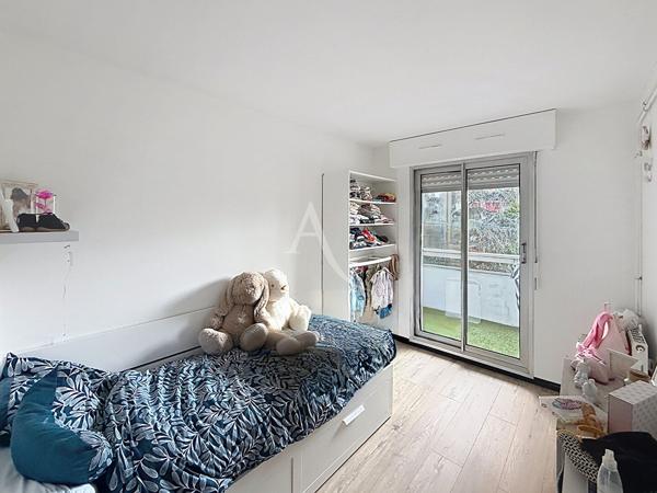 Pau, Appartement T4 ,3 chambres avec caves,garage