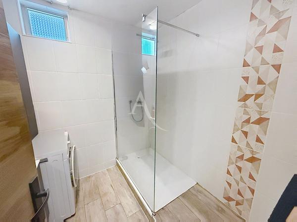 Pau, Appartement T4 ,3 chambres avec caves,garage