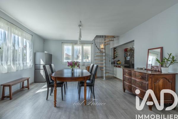 Maison à vendre 8 pièces 161 m² Aubergenville