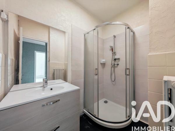 Appartement à vendre 2 pièces 43 m² Sathonay-Camp