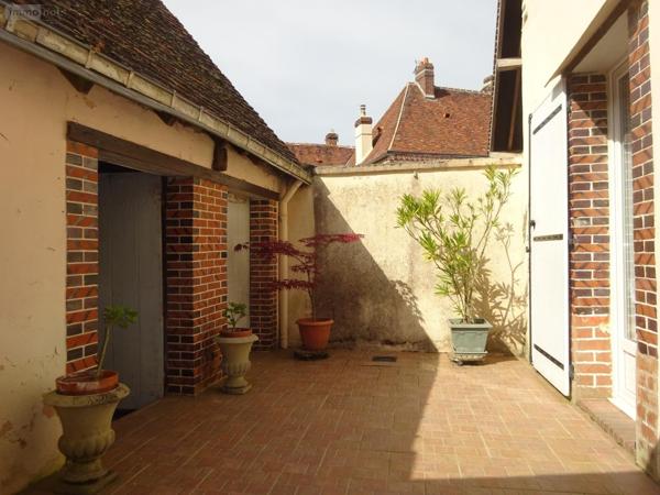 Maison rurale à vendre à Thiron Gardais dans l'Eure-et-Loir (28480), ref : THI 993