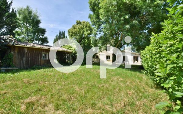 Maison à vendre    7 pièces •  Saint-Loubès