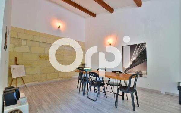 Maison à vendre    7 pièces •  Saint-Loubès