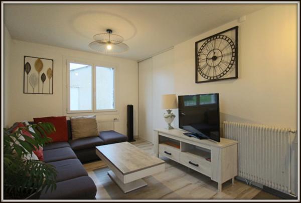 Maison rénovée avec hangar – Proche commerces NOYANT (49)