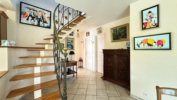Fouesnant, jolie maison de 3 chambres, au calme, en fond d'impasse.