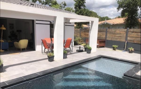 Superbe maison moderne avec piscine