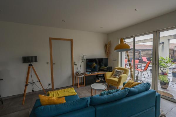 Superbe maison moderne avec piscine