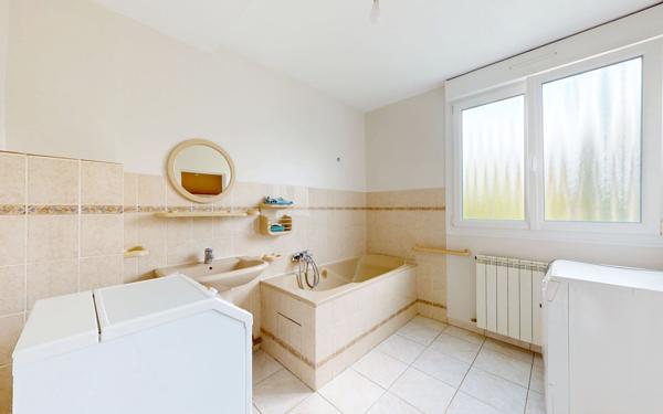 Maison à vendre    6 pièces •  Homécourt