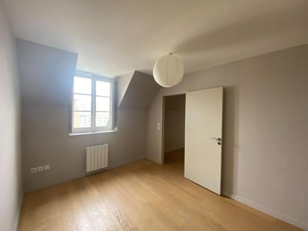 A LOUER - Appartement T2  DINAN centre - ascenceur