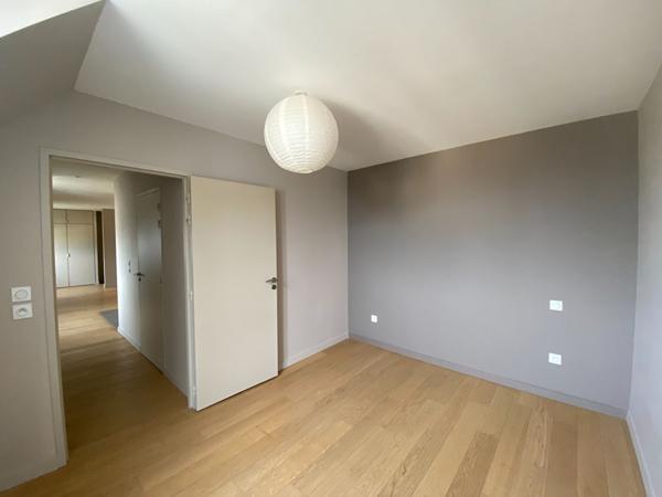 A LOUER - Appartement T2  DINAN centre - ascenceur