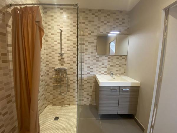 A LOUER - Appartement T2  DINAN centre - ascenceur