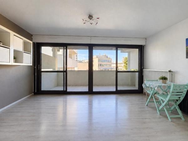 Appartement 135 000 € Bordeaux 1 pièce 24 m² DPE D