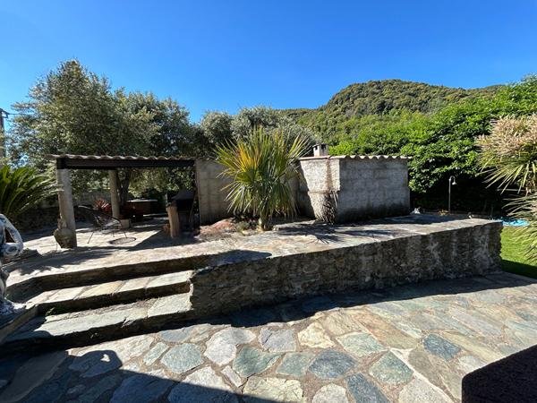 A vendre Campile maison entièrement rénovée de 4 pièce(s) avec jardin
