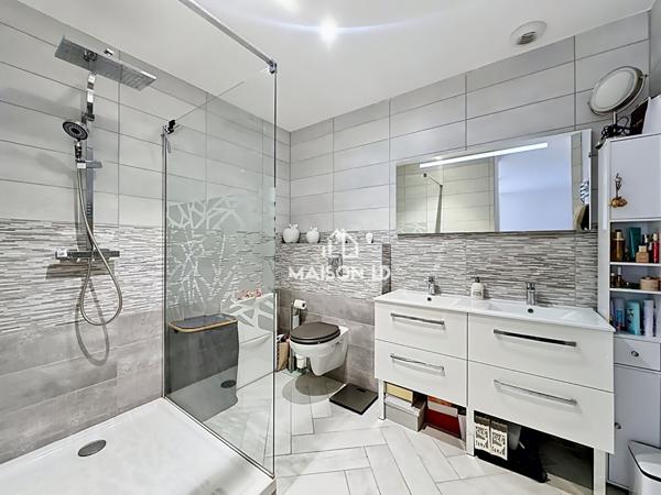 Maison Caen Centre-ville, 5 pièce(s) 105 m2 , Caen