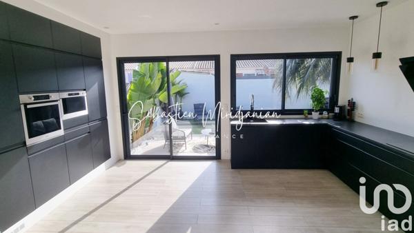 Maison traditionnelle 4 pièces de 89 m² à Hyères (83400)