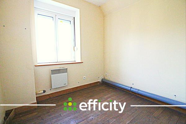 Immeuble
         4 pièces
        - 100 m² Exclusivité 139 900 € *